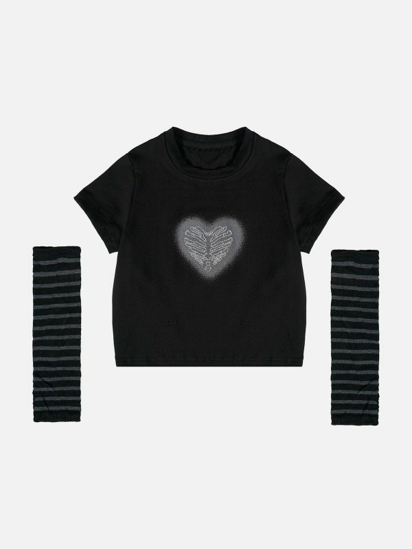 heart print striped tee trendy & playful streetwear 8549