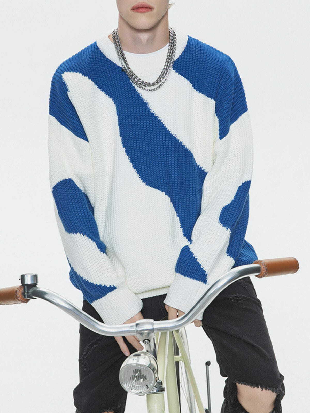 irregular contrast sweater edgy & urban streetwear icon 1177
